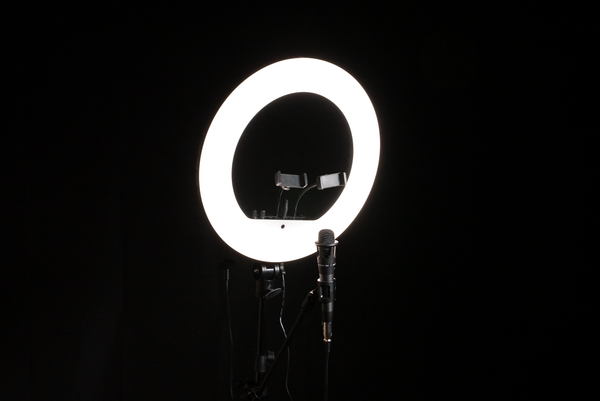 18 Inches LED Ring Light with Built-in Sound Card